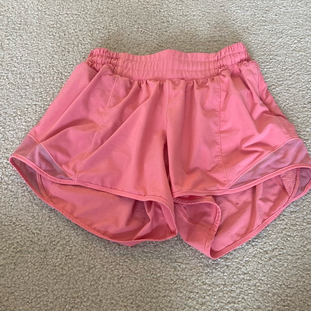 Lululemon Hotty Hot 4” Shorts